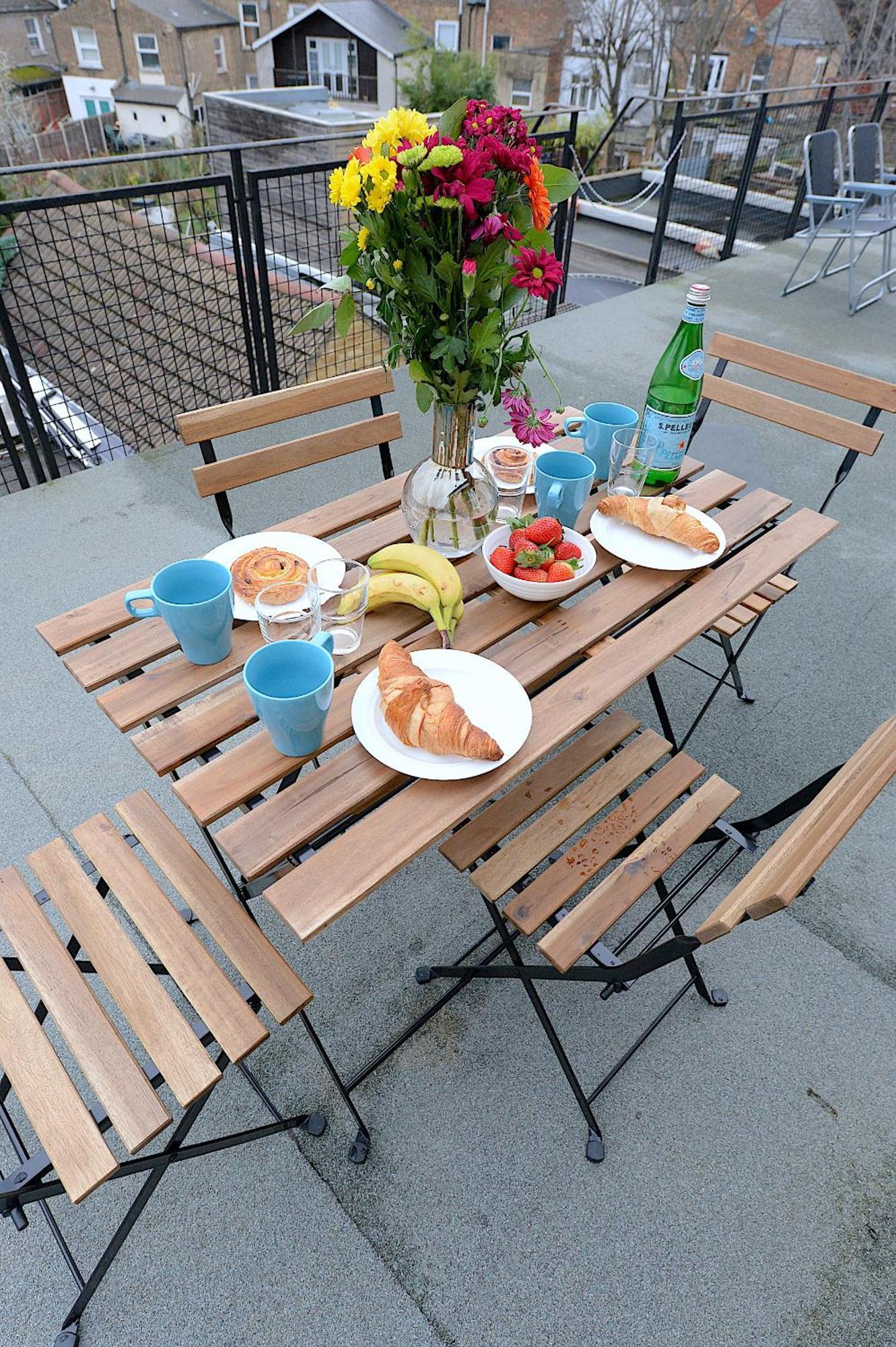 Apartamento 2 Bed Terraced Flat Piccadilly Line Londres Exterior foto